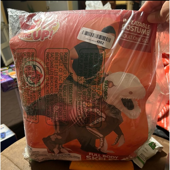 Spooktacular RIDE A RAPTOR 🦖SKELETON Puff me Up! Skeleton Raptor 🦖 Inflatable - Picture 8 of 8